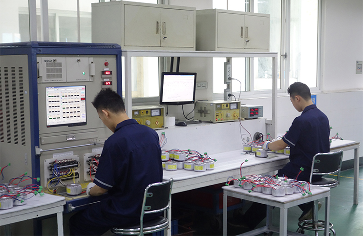 恒達(dá)鋁環(huán)型變壓器批量出口意大利