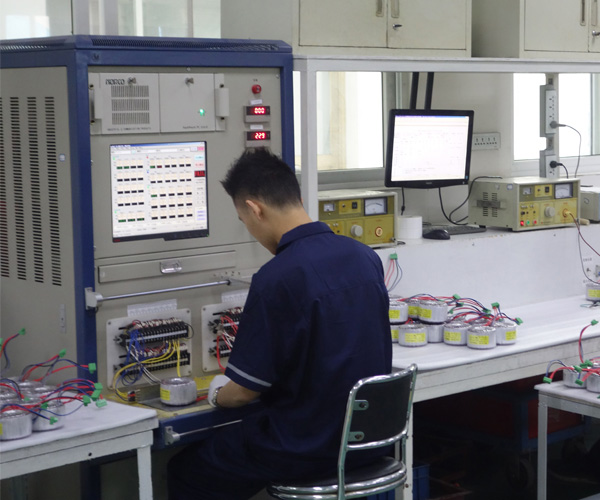 出口鋁變壓器檢測實景