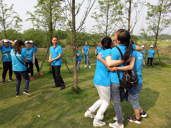 恒達電子戶外拓展活動