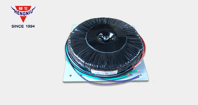 四川崇州恒達(dá)電子為美國(guó)客戶提供工業(yè)設(shè)備電源解決方案