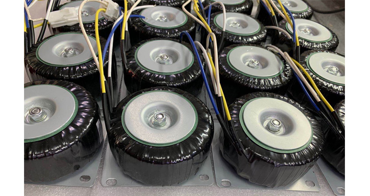 恒達(dá)為客戶提供醫(yī)用凈化器用環(huán)型自耦變壓器