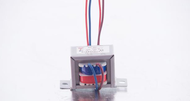 引線式EI變壓器側立安裝，安全牢固