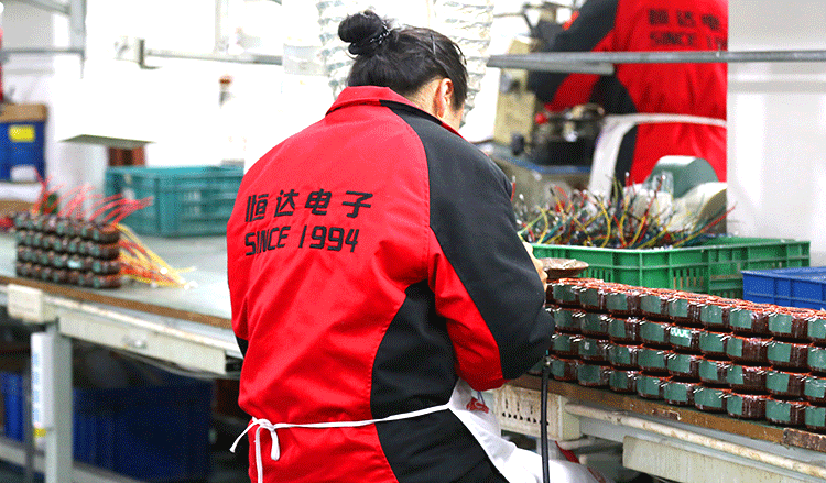 銅價(jià)猛漲燃眉之勢(shì)難以阻擋，安防變壓器銅改鋁大秀鋒芒