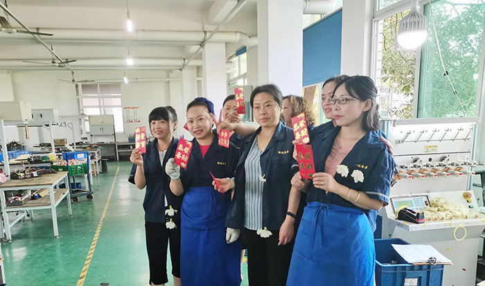 恒達(dá)獎(jiǎng)勵(lì)現(xiàn)場(chǎng) (3)