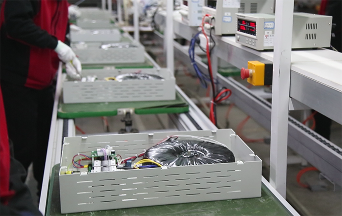 批量趕制恒牛36V電采暖電源，滿足陜西市場(chǎng)采暖急需